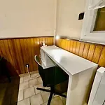 Centre Avec Parking Gratuit - Calme & Equipe דירה